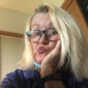 Meet your Posher, Karin